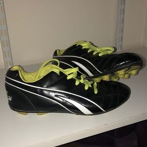 Pro cat cleats
